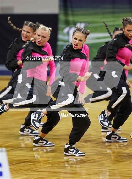 Thumbnail 1 in Arapahoe CHSAA Spirit Hip Hop photogallery.