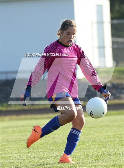 Thumbnail 2 in JV: North Yarmouth Academy @ Lake Region photogallery.
