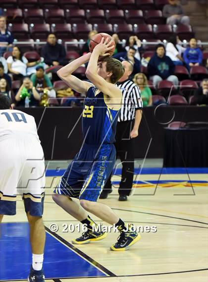 Thumbnail 3 in Yuma Catholic vs. Pima (AIA D4 Semifinal) photogallery.