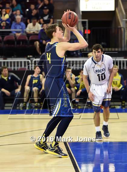 Thumbnail 3 in Yuma Catholic vs. Pima (AIA D4 Semifinal) photogallery.