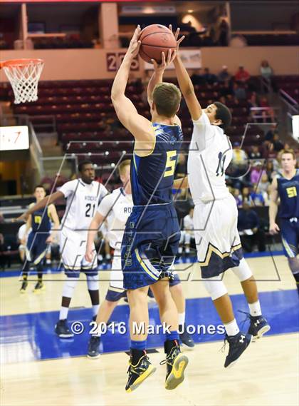 Thumbnail 2 in Yuma Catholic vs. Pima (AIA D4 Semifinal) photogallery.