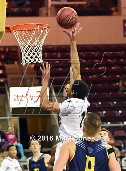 Thumbnail 3 in Yuma Catholic vs. Pima (AIA D4 Semifinal) photogallery.