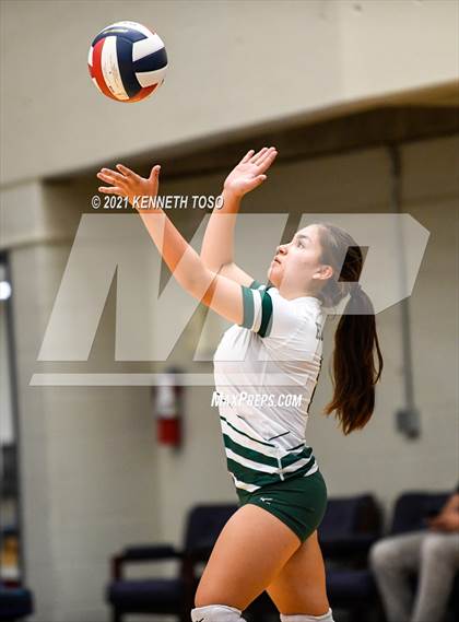 Thumbnail 2 in Taft @ Holmes photogallery.