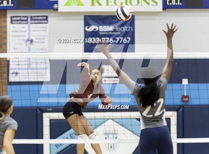Thumbnail 2 in Belleville West vs. O'Fallon (IHSA 4A girls sectional) photogallery.