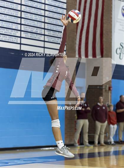 Thumbnail 3 in Belleville West vs. O'Fallon (IHSA 4A girls sectional) photogallery.