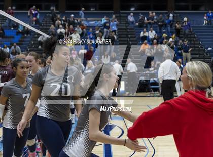 Thumbnail 3 in Belleville West vs. O'Fallon (IHSA 4A girls sectional) photogallery.