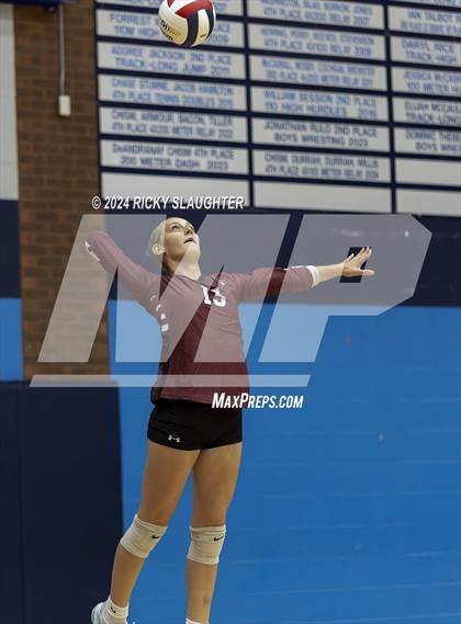 Thumbnail 2 in Belleville West vs. O'Fallon (IHSA 4A girls sectional) photogallery.