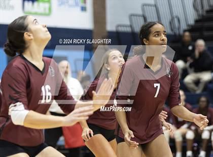 Thumbnail 3 in Belleville West vs. O'Fallon (IHSA 4A girls sectional) photogallery.