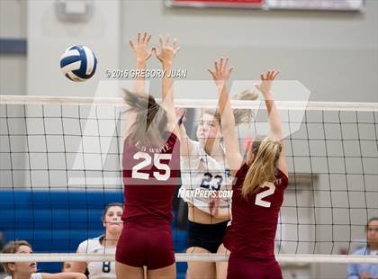 Thumbnail 2 in E.D. White @ Ursuline Academy (LHSAA Division III 2nd Round) photogallery.