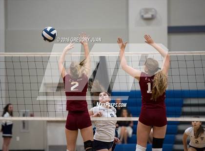 Thumbnail 3 in E.D. White @ Ursuline Academy (LHSAA Division III 2nd Round) photogallery.
