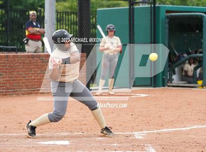 Thumbnail 3 in Sprayberry @ Wesleyan photogallery.