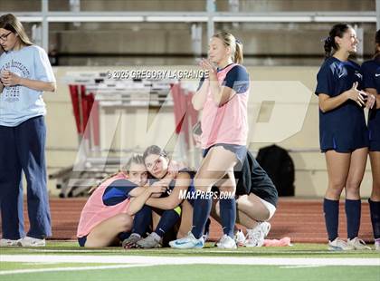 Thumbnail 2 in Lamar vs Pearce (UIL 6A Bi-District Playoff Division 2) photogallery.
