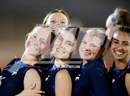 Thumbnail 2 in Lamar vs Pearce (UIL 6A Bi-District Playoff Division 2) photogallery.