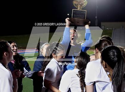 Thumbnail 1 in Lamar vs Pearce (UIL 6A Bi-District Playoff Division 2) photogallery.