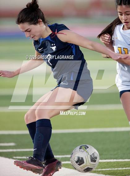 Thumbnail 2 in Lamar vs Pearce (UIL 6A Bi-District Playoff Division 2) photogallery.