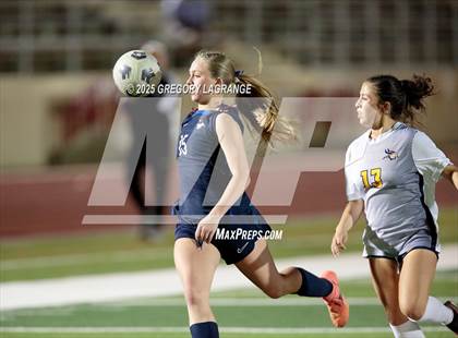 Thumbnail 2 in Lamar vs Pearce (UIL 6A Bi-District Playoff Division 2) photogallery.