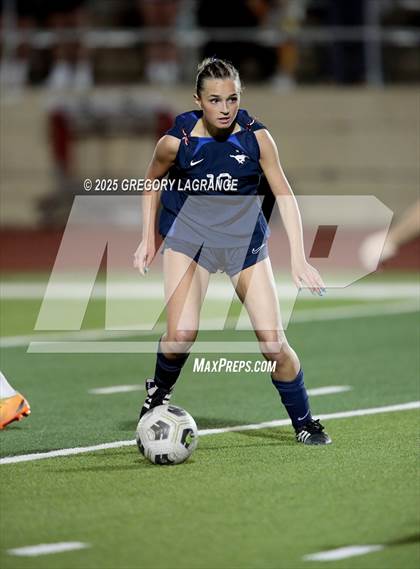 Thumbnail 1 in Lamar vs Pearce (UIL 6A Bi-District Playoff Division 2) photogallery.