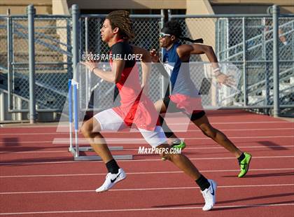Thumbnail 1 in Panther Relays (300M Hurdles) photogallery.