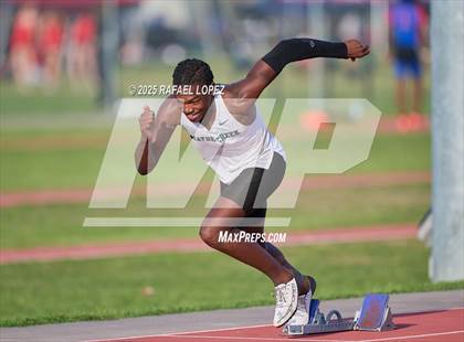 Thumbnail 3 in Panther Relays (300M Hurdles) photogallery.