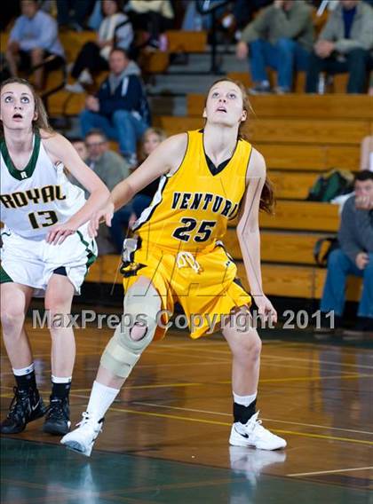 Thumbnail 1 in Ventura vs Royal (Santa Barbara Tournament of Champions) photogallery.