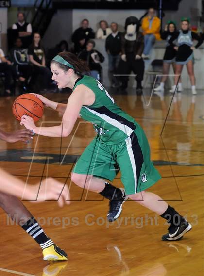 Thumbnail 1 in Owensboro Catholic vs Meade County (KHSAA 3rd Region Final) photogallery.