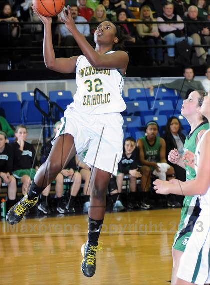 Thumbnail 3 in Owensboro Catholic vs Meade County (KHSAA 3rd Region Final) photogallery.