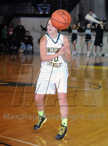 Thumbnail 1 in Owensboro Catholic vs Meade County (KHSAA 3rd Region Final) photogallery.