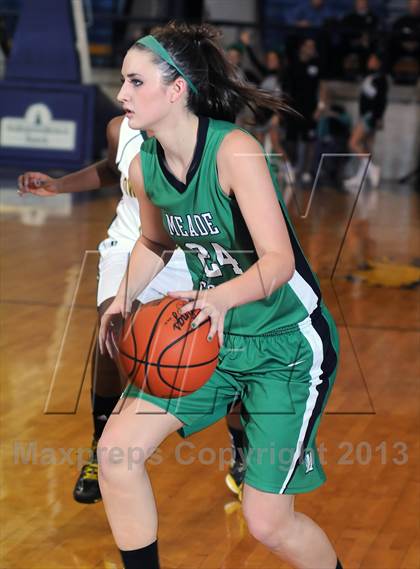 Thumbnail 1 in Owensboro Catholic vs Meade County (KHSAA 3rd Region Final) photogallery.
