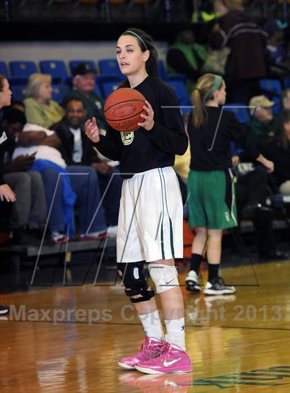 Thumbnail 2 in Owensboro Catholic vs Meade County (KHSAA 3rd Region Final) photogallery.