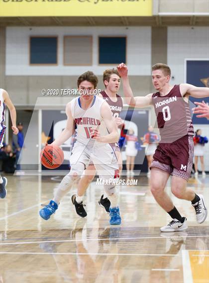 Thumbnail 2 in Morgan vs. Richfield (UHSAA 3A Quarterfinal) photogallery.