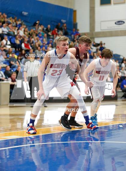 Thumbnail 3 in Morgan vs. Richfield (UHSAA 3A Quarterfinal) photogallery.
