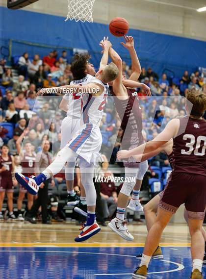 Thumbnail 3 in Morgan vs. Richfield (UHSAA 3A Quarterfinal) photogallery.