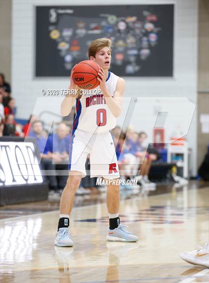 Thumbnail 2 in Morgan vs. Richfield (UHSAA 3A Quarterfinal) photogallery.