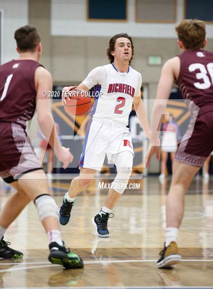 Thumbnail 2 in Morgan vs. Richfield (UHSAA 3A Quarterfinal) photogallery.