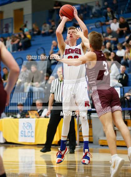 Thumbnail 2 in Morgan vs. Richfield (UHSAA 3A Quarterfinal) photogallery.