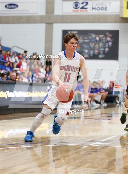 Thumbnail 3 in Morgan vs. Richfield (UHSAA 3A Quarterfinal) photogallery.
