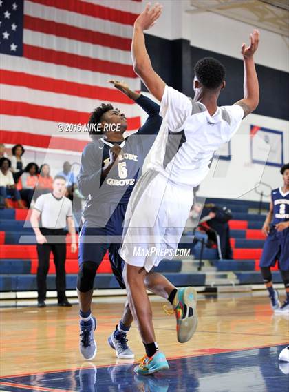 Thumbnail 2 in Queens Grant vs. Hickory Grove Christian (WNC Holiday Classic) photogallery.