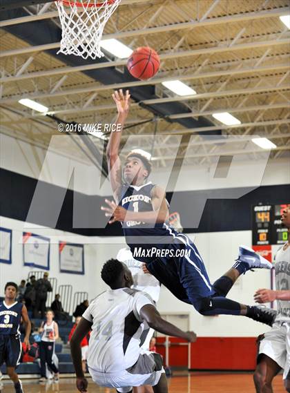 Thumbnail 2 in Queens Grant vs. Hickory Grove Christian (WNC Holiday Classic) photogallery.