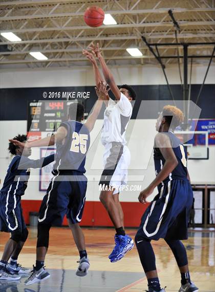 Thumbnail 2 in Queens Grant vs. Hickory Grove Christian (WNC Holiday Classic) photogallery.