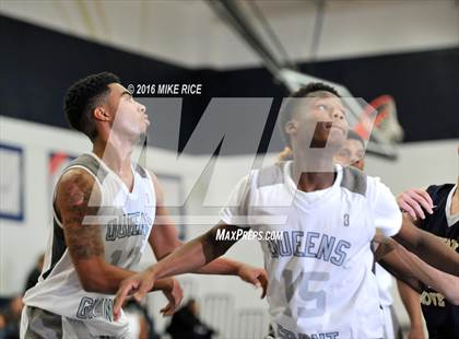 Thumbnail 2 in Queens Grant vs. Hickory Grove Christian (WNC Holiday Classic) photogallery.