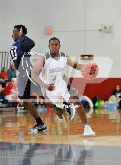 Thumbnail 3 in Queens Grant vs. Hickory Grove Christian (WNC Holiday Classic) photogallery.