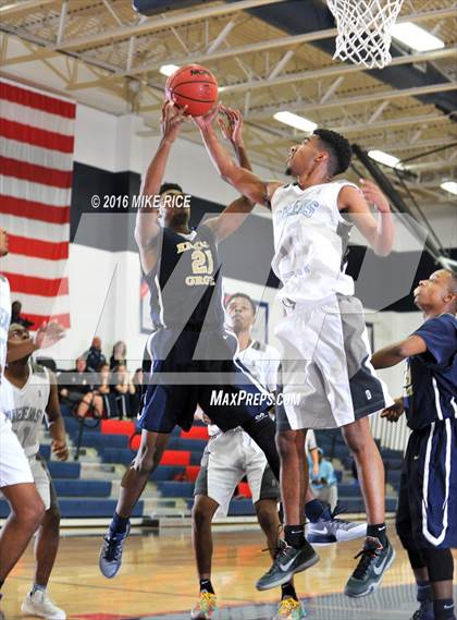 Thumbnail 3 in Queens Grant vs. Hickory Grove Christian (WNC Holiday Classic) photogallery.