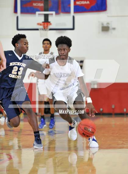 Thumbnail 1 in Queens Grant vs. Hickory Grove Christian (WNC Holiday Classic) photogallery.
