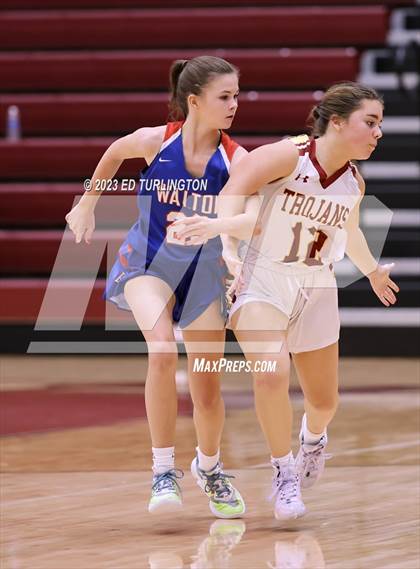 Thumbnail 1 in Walton @ Lassiter photogallery.