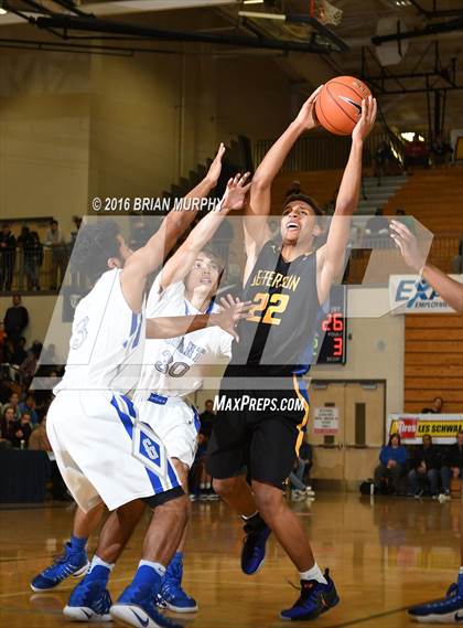 Thumbnail 3 in Jefferson vs. Grant (Les Schwab Invitational) photogallery.
