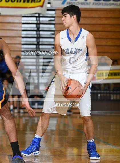 Thumbnail 1 in Jefferson vs. Grant (Les Schwab Invitational) photogallery.