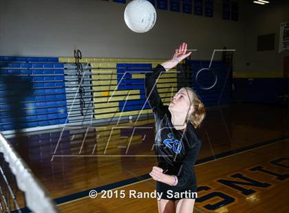 Thumbnail 1 in Brentwood (2015 Preseason Top 25 Photo Shoot)  photogallery.