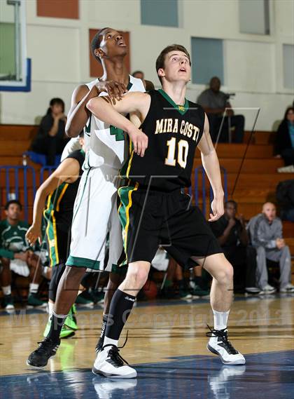 Thumbnail 2 in Mira Costa vs. Tahquitz (El Segundo Tournament) photogallery.