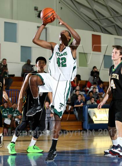 Thumbnail 1 in Mira Costa vs. Tahquitz (El Segundo Tournament) photogallery.