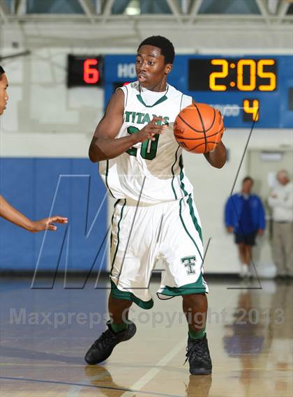 Thumbnail 1 in Mira Costa vs. Tahquitz (El Segundo Tournament) photogallery.